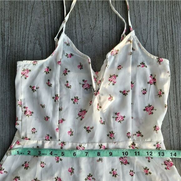 RUE 21 spring summer v neck adjustable spaghetti strap WHITE FLORAL DRESS new - Picture 13 of 16